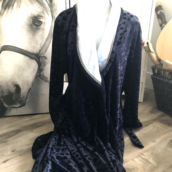 Vintage Vanity Fair Royal Blue Velvet Robe Size XL - Picture 1 of 5